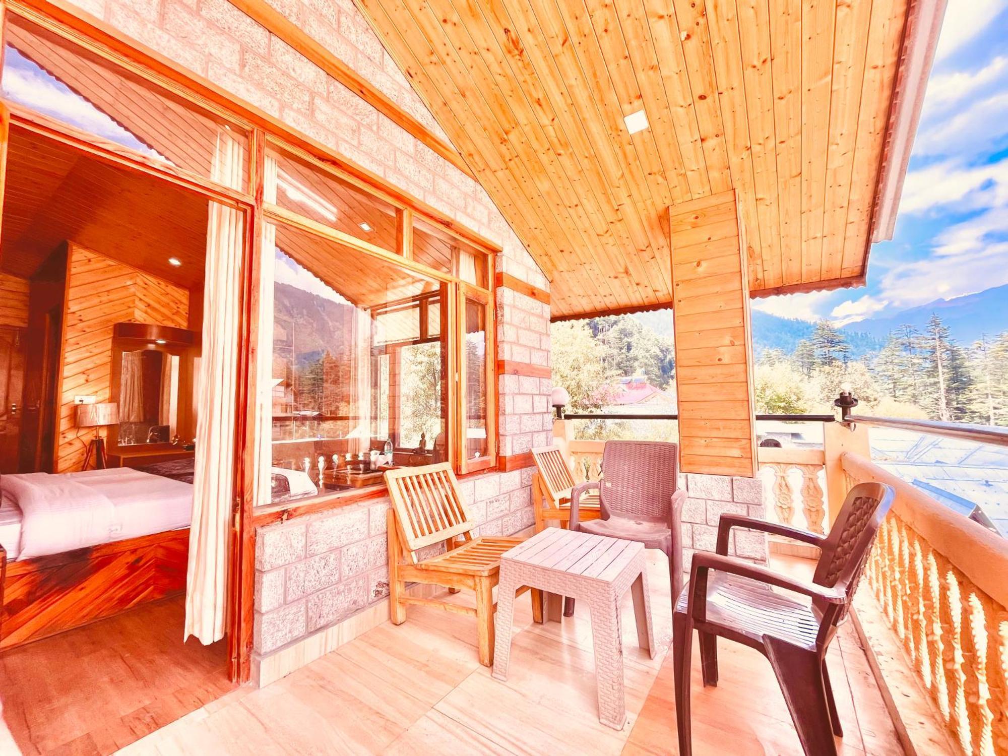 Sagar Resort !! Mountain View ! Luxury Stay ! Family Resort ! Private Parking ! Near Mall Road Manāli Extérieur photo