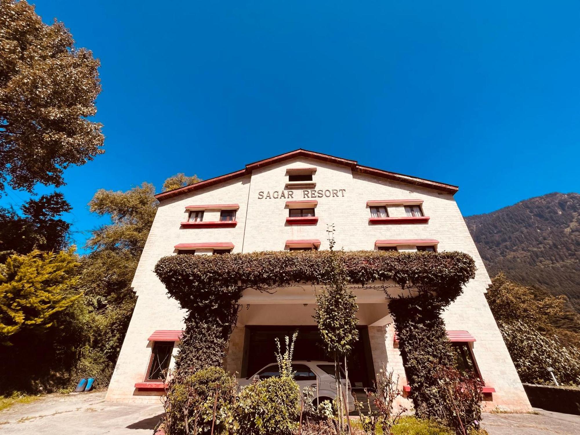 Sagar Resort !! Mountain View ! Luxury Stay ! Family Resort ! Private Parking ! Near Mall Road Manāli Extérieur photo