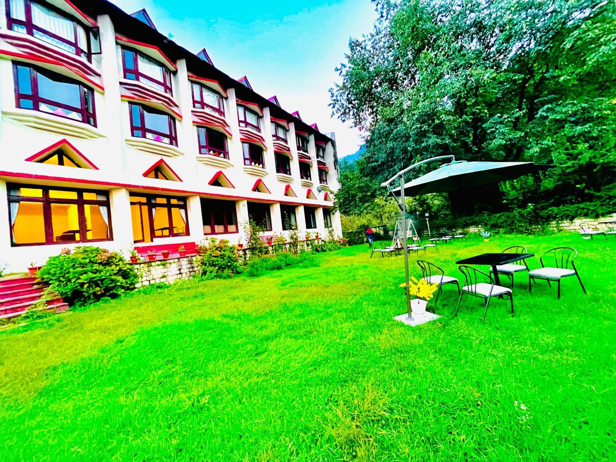 Sagar Resort !! Mountain View ! Luxury Stay ! Family Resort ! Private Parking ! Near Mall Road Manāli Extérieur photo